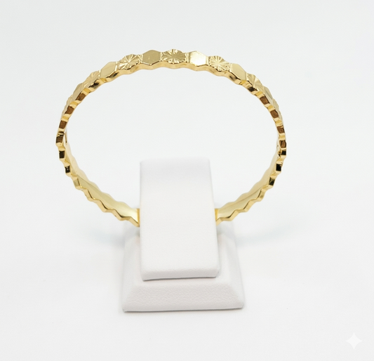 Elegant Hexagonal Clamp